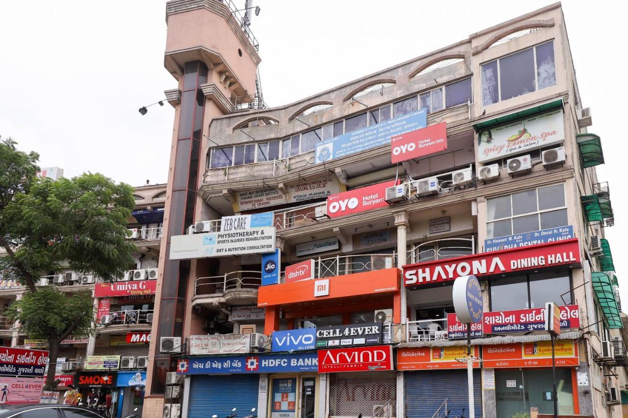Oyo 40139 Hotel Peradiot Ahmedabad Eksteriør bilde
