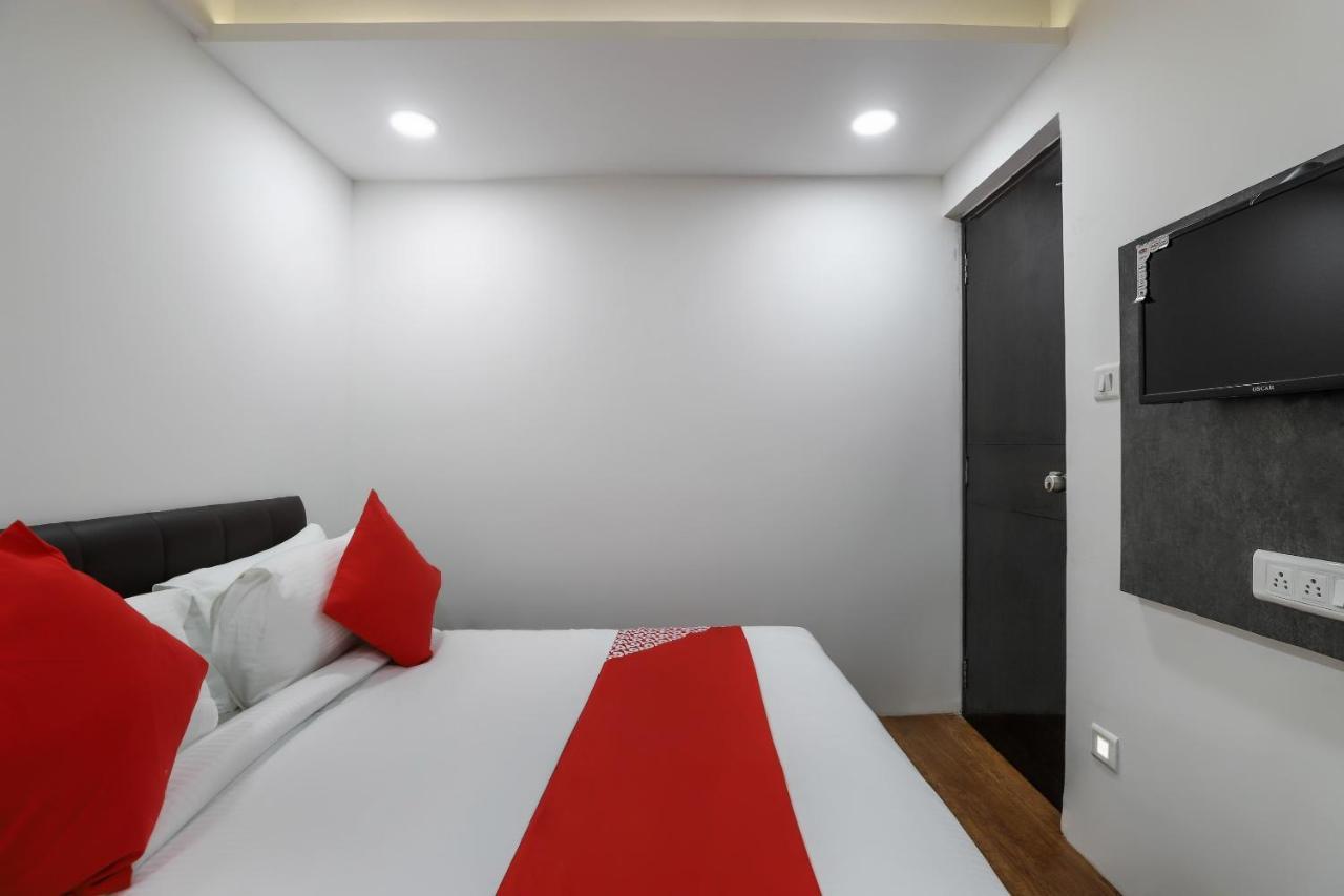 Oyo 40139 Hotel Peradiot Ahmedabad Eksteriør bilde